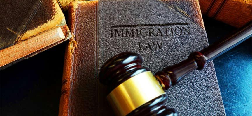 Burr Ridge, IL immigration lawyers for visas, green cards, and waivers of inadmissibility